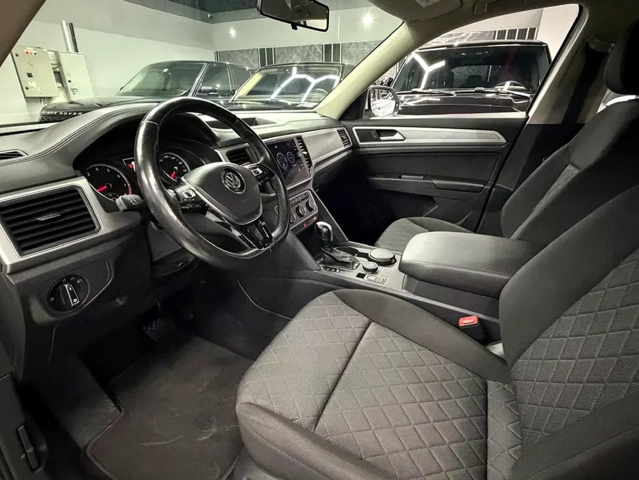 فولكس واجن تيرامونت S 2.0L