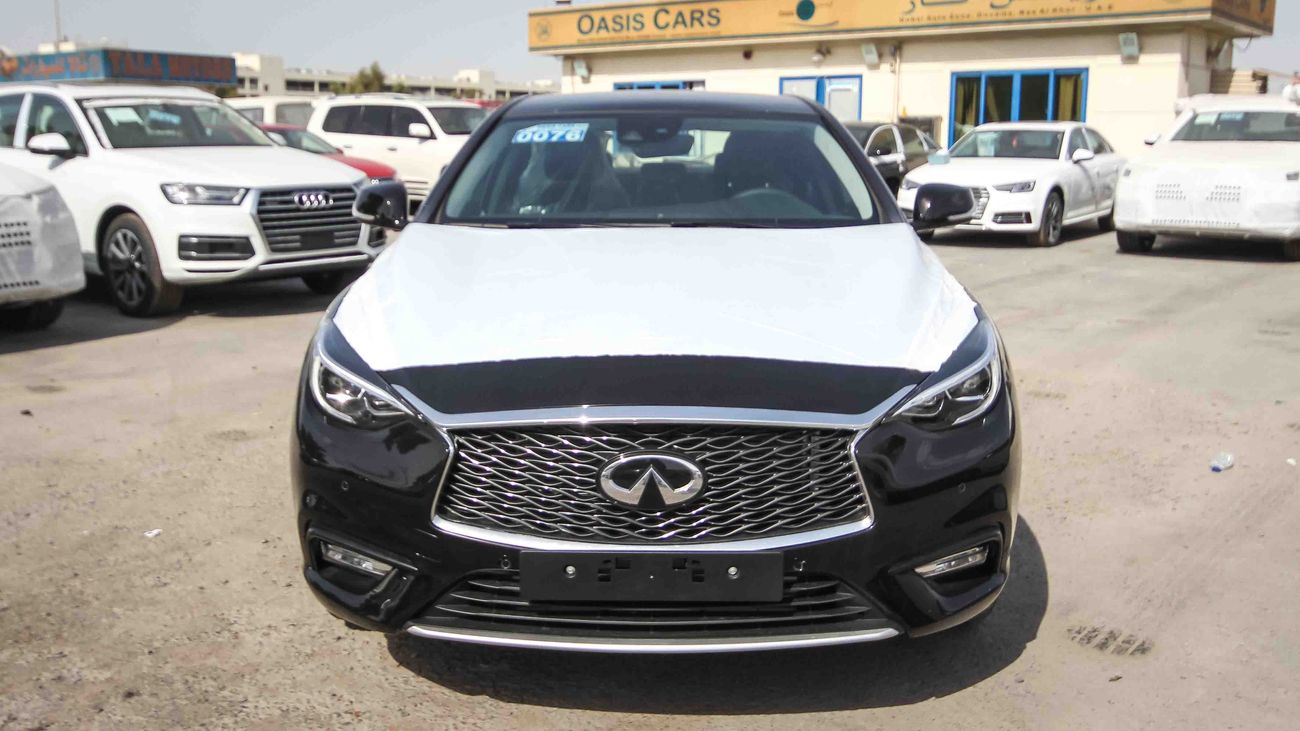 Infiniti Q30