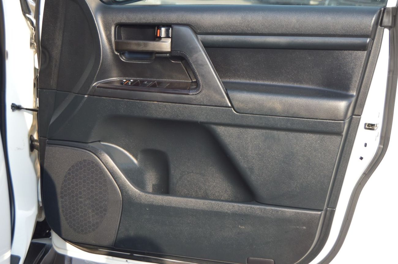 Toyota Land Cruiser Toyota Land cruiser 2021 RHD diesel engine Automatic gear 4x4