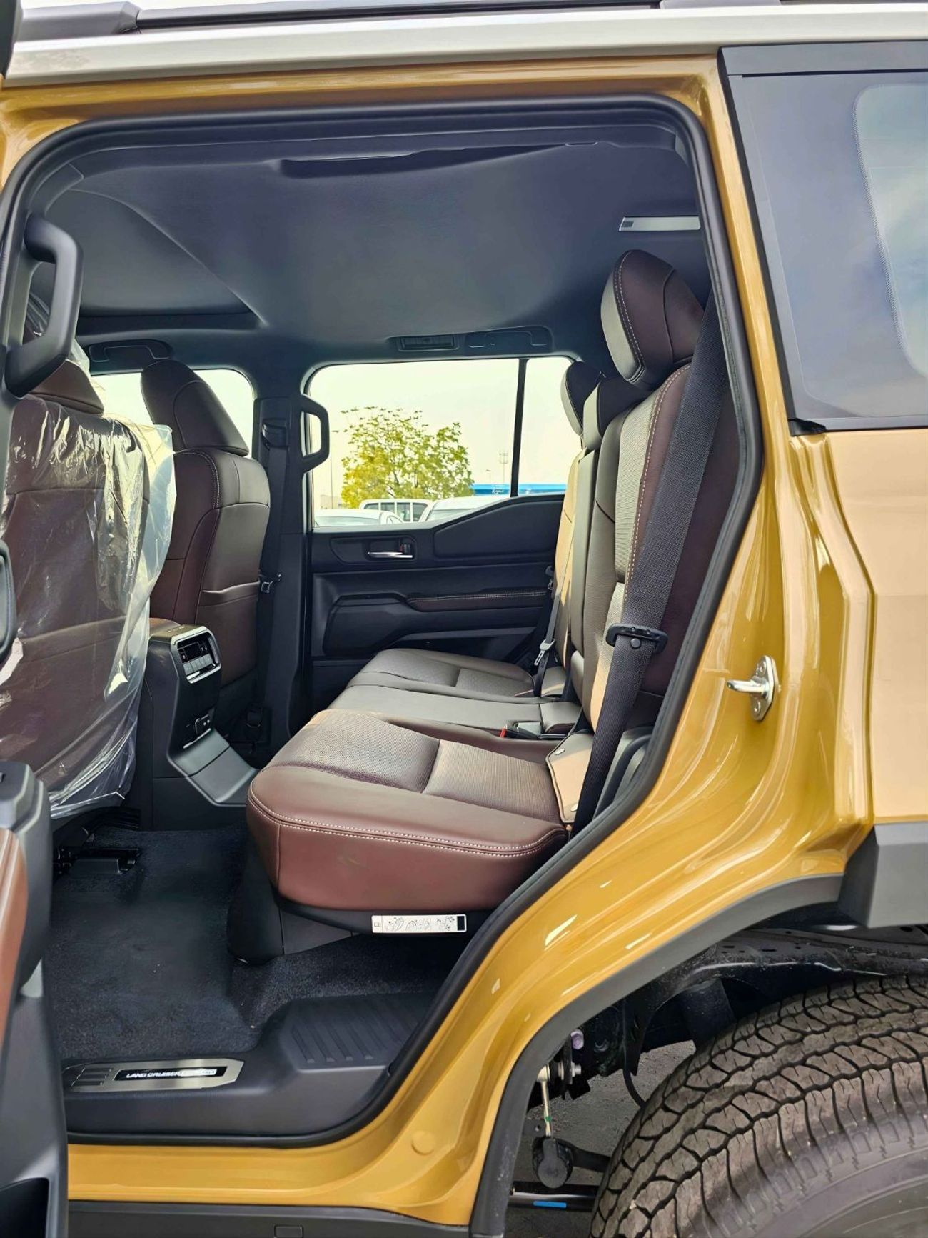 تويوتا برادو TURBO ADVENTURE DUAL TONE / 2.4L PETROL A/T V4 / HIGH OPTION WITH RADAR / (CODE#PPADV)