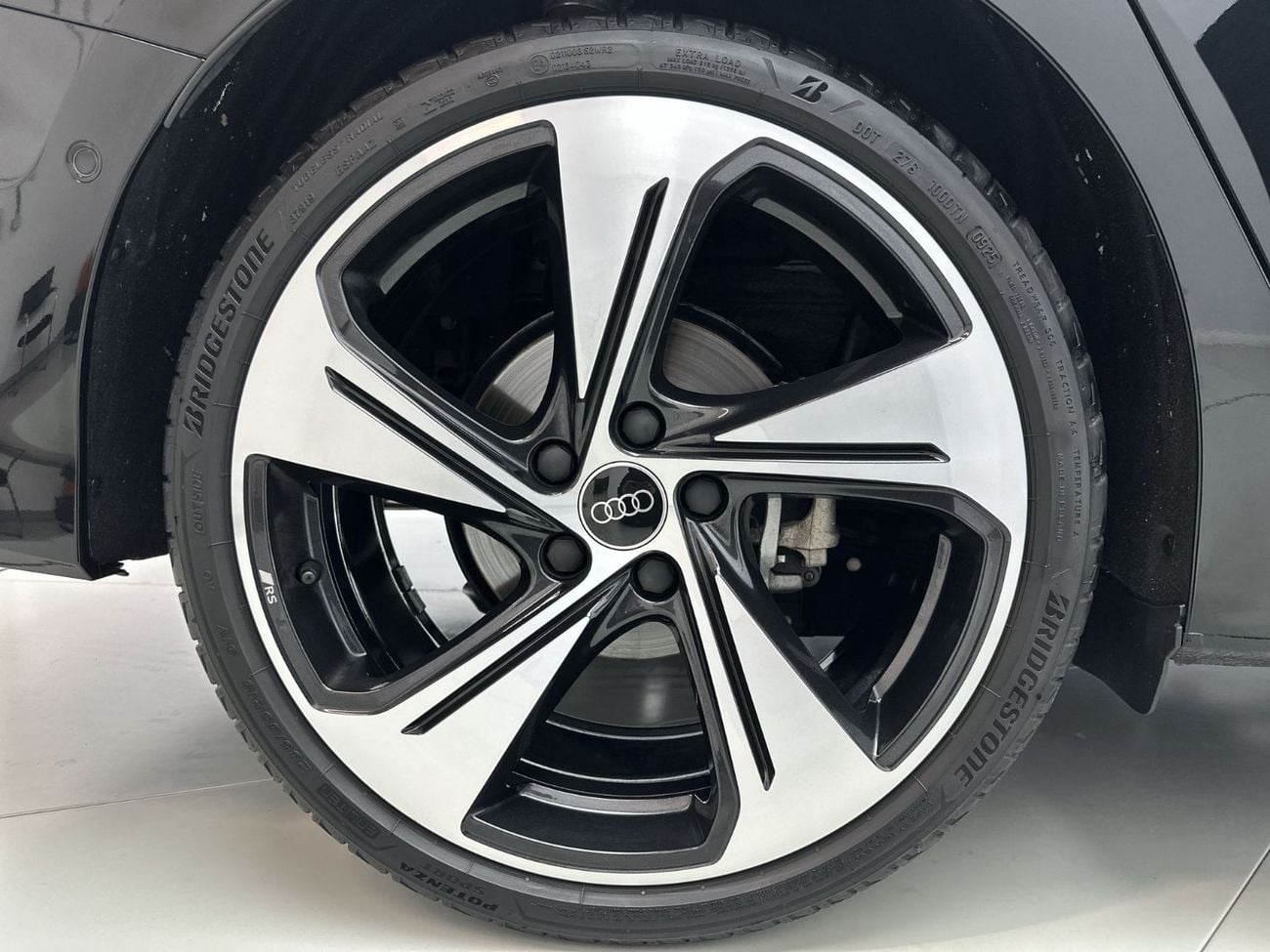 Audi A3 35 TFSI S Line 1.4L Sedan S line 35 TFSI 150hp Progress Black (Ref# 27616)