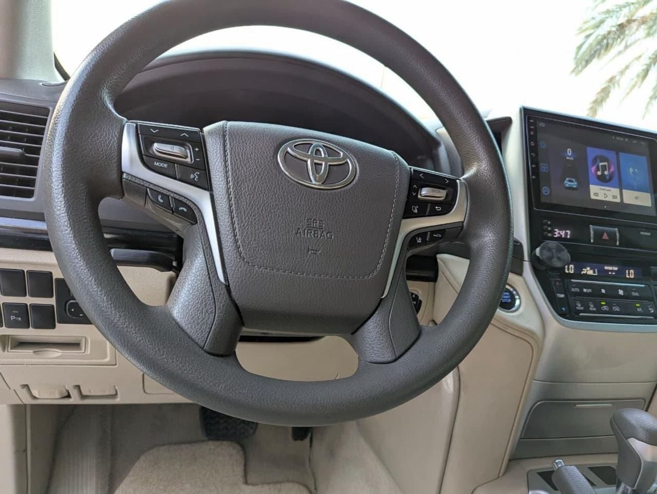 Toyota Land Cruiser GXR Toyota Land Cruiser Model 2019 cylinder 6 petrol