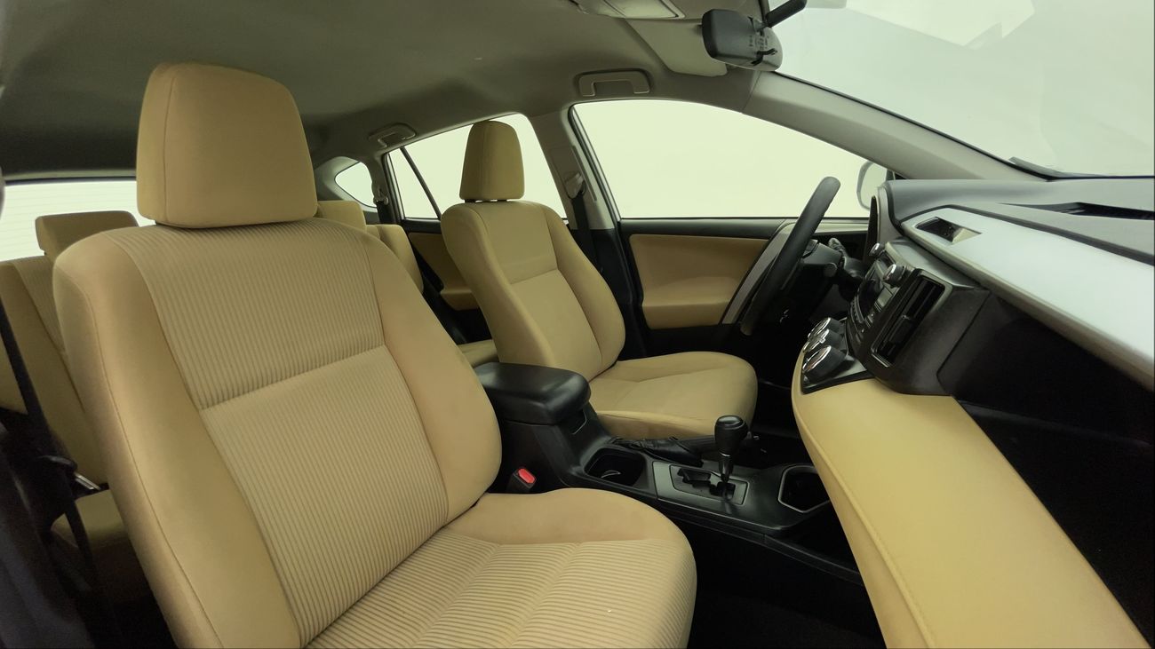 تويوتا راف ٤ EX 2.5 | بدون دفعة مقدمة | اختبار القيادة في المنزل