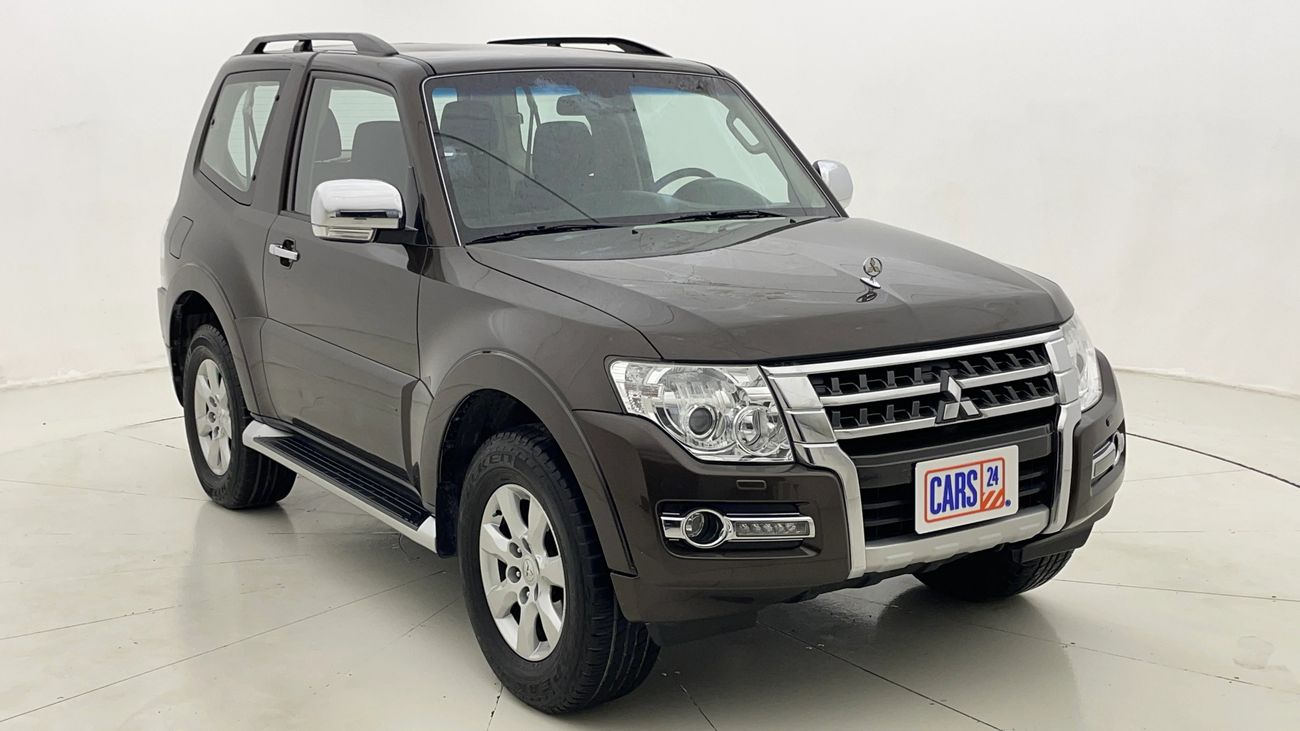 Mitsubishi Pajero 2017 GLS MIDLINE SWB | AED 1142/Month | 0 DP | 30 Day Return | Warranty | Service History