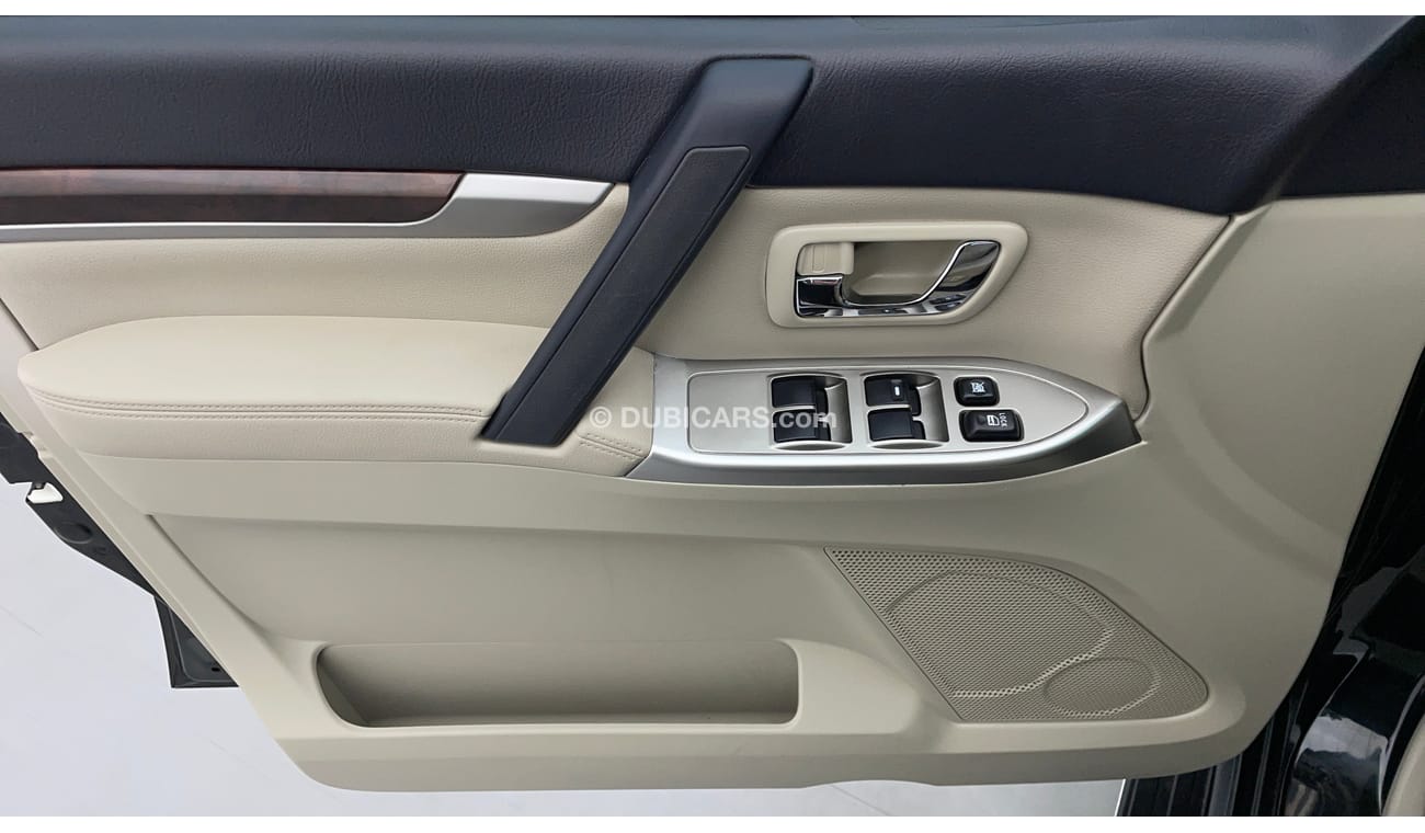 Mitsubishi Pajero 3.5 L BASE 3500