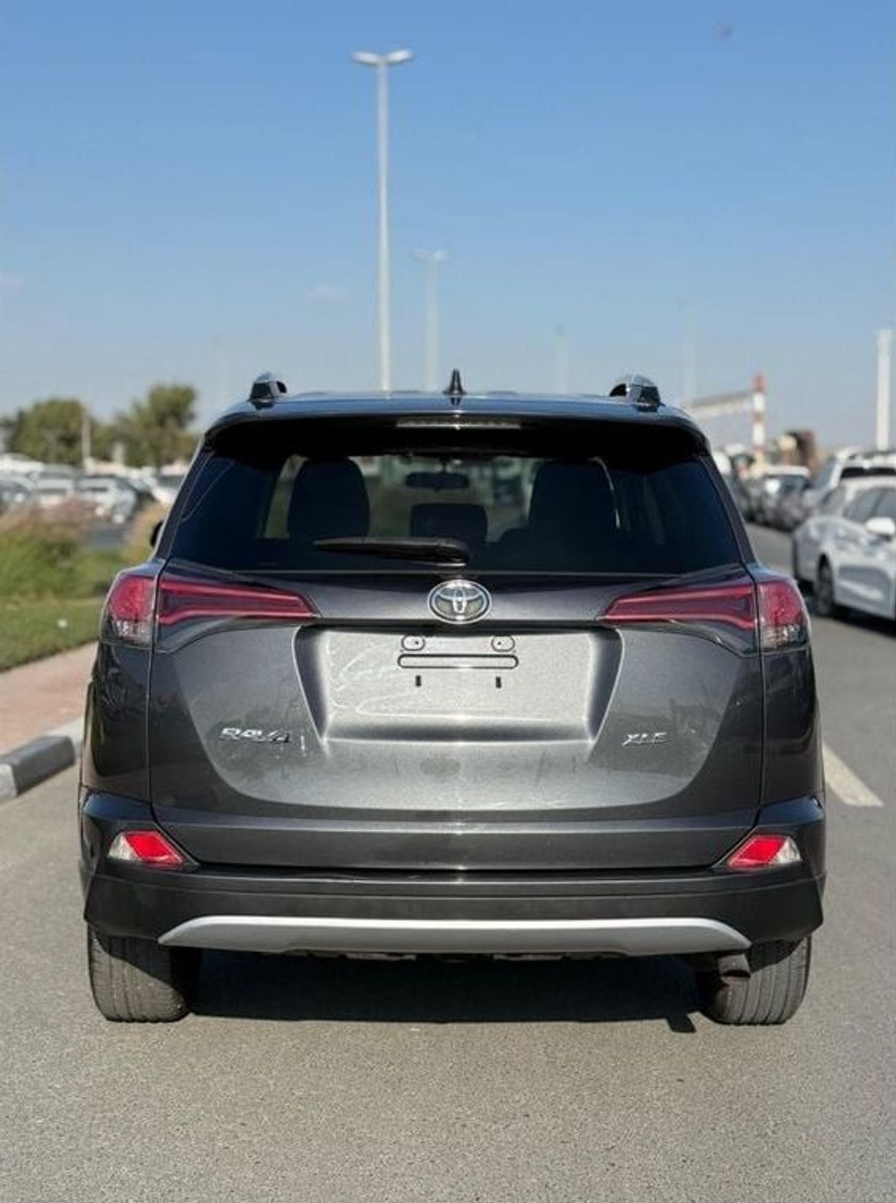 تويوتا راف ٤ TOYOTA RAV4 XLE Full Option