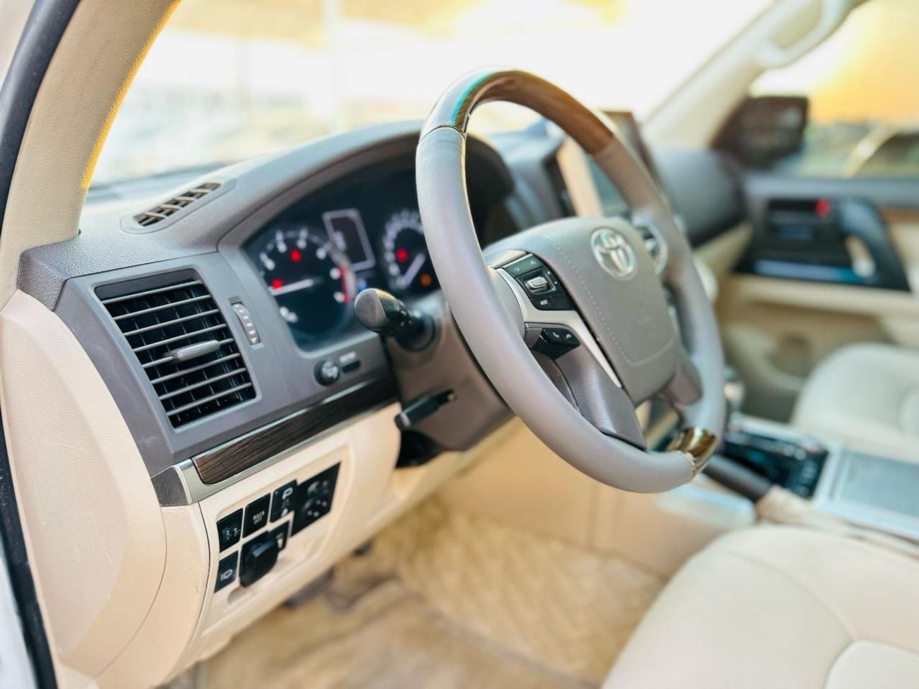 تويوتا لاند كروزر GXR+ 4.0L