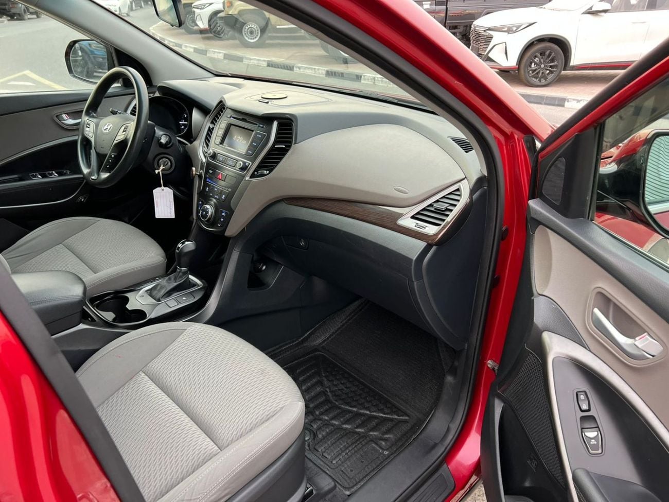 Hyundai Santa Fe GLS 2018 Hyundai Santafe 3.3L V6 - Rear Camera - AWD 4x4 - 7 Seats
