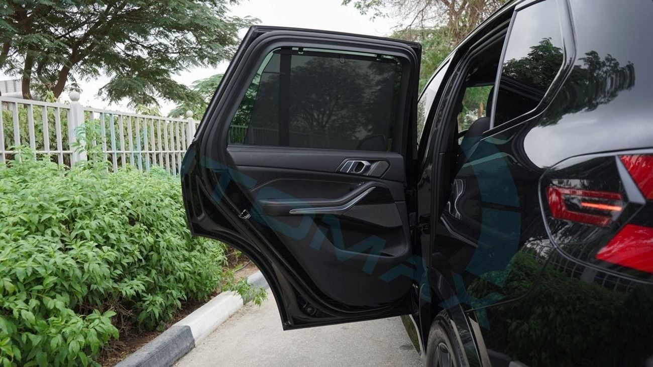 BMW X5 xDrive 40i M 3.0T 53900Km 2024 With 3 Years Or 100,000Km Warranty