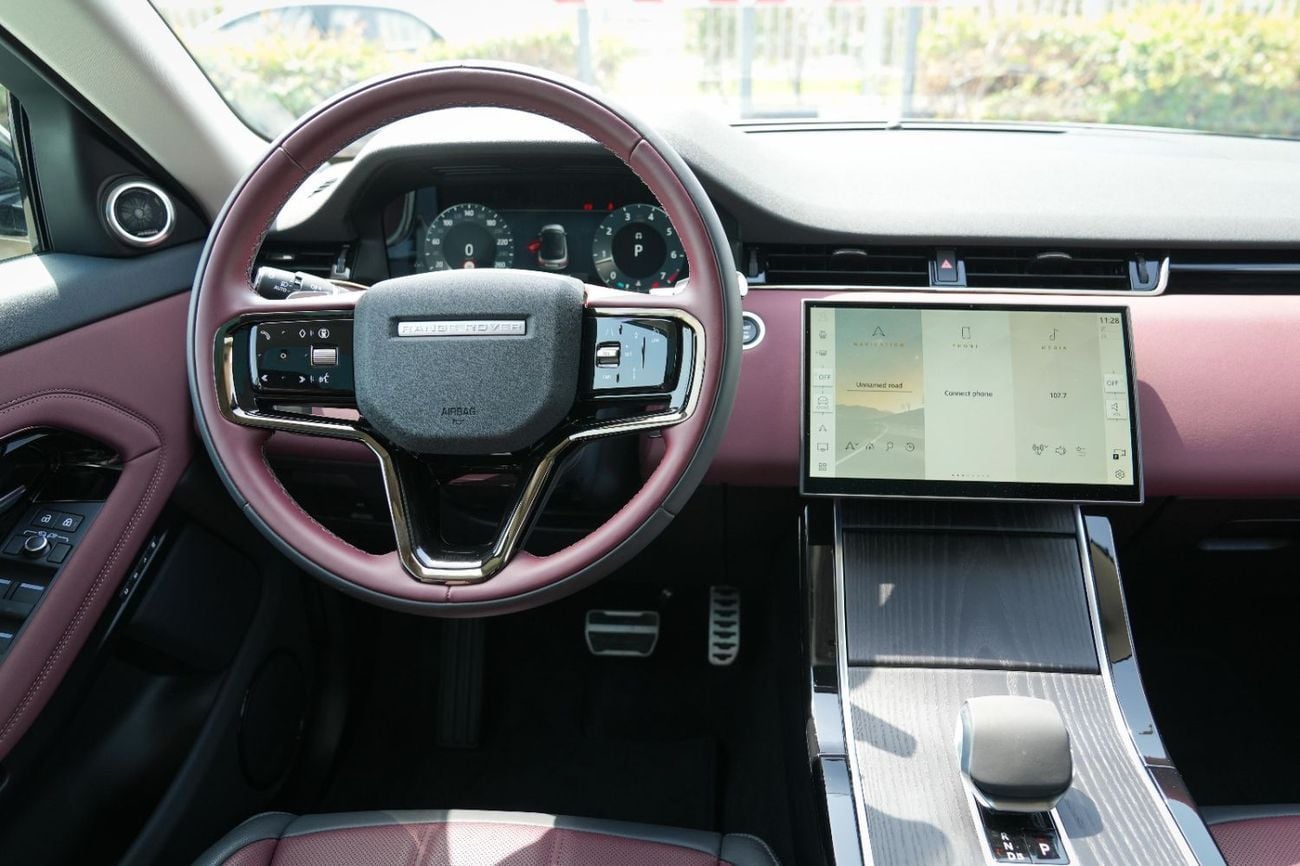 Land Rover Range Rover Evoque SE P250 DYNAMIC 2025!! FIVE YEARS WARRANTY!! THREE YEARS SERVICE CONTRACT