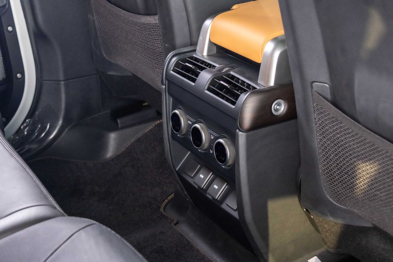 لاند روفر ديفندر 130 SE P400 X Dynamic (7 Seater)