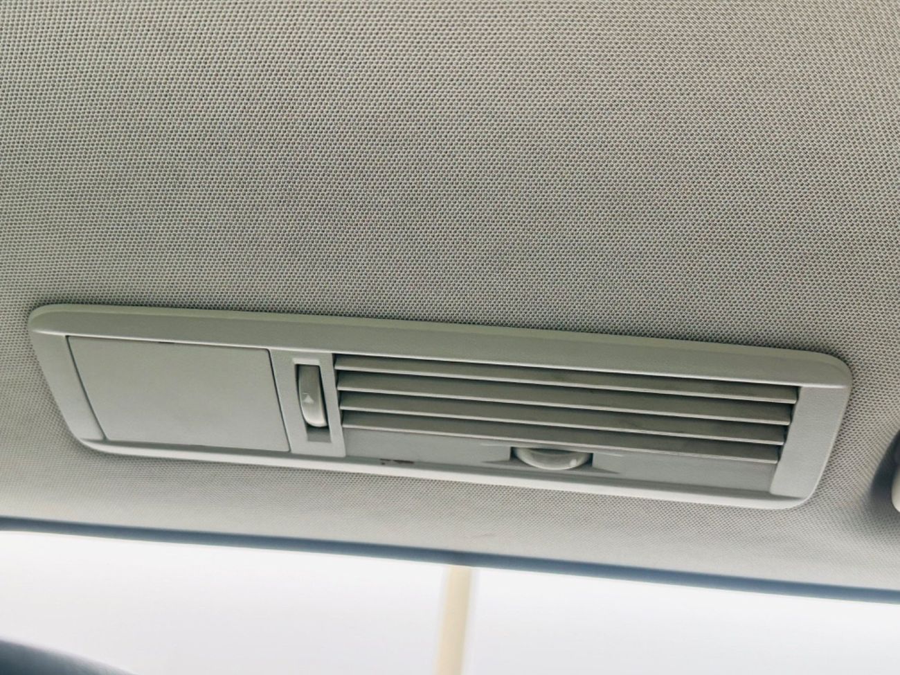 مرسيدس بنز V 250 موديل 2019 خليجي حاله ممتازه من الداخل والخارج صبغ الوكاله مالك واحد من الوكاله