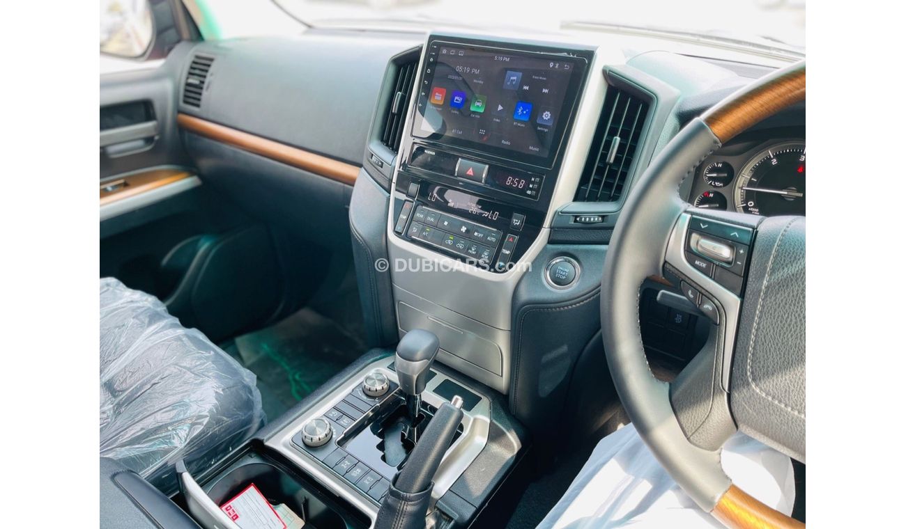 Toyota Land Cruiser VXR Vxr Toyota Landcruiser RHD Diesel engine model 2020 car very clean and good condition