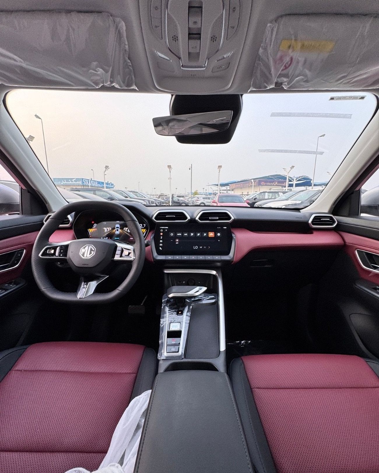 MG ZS LUX