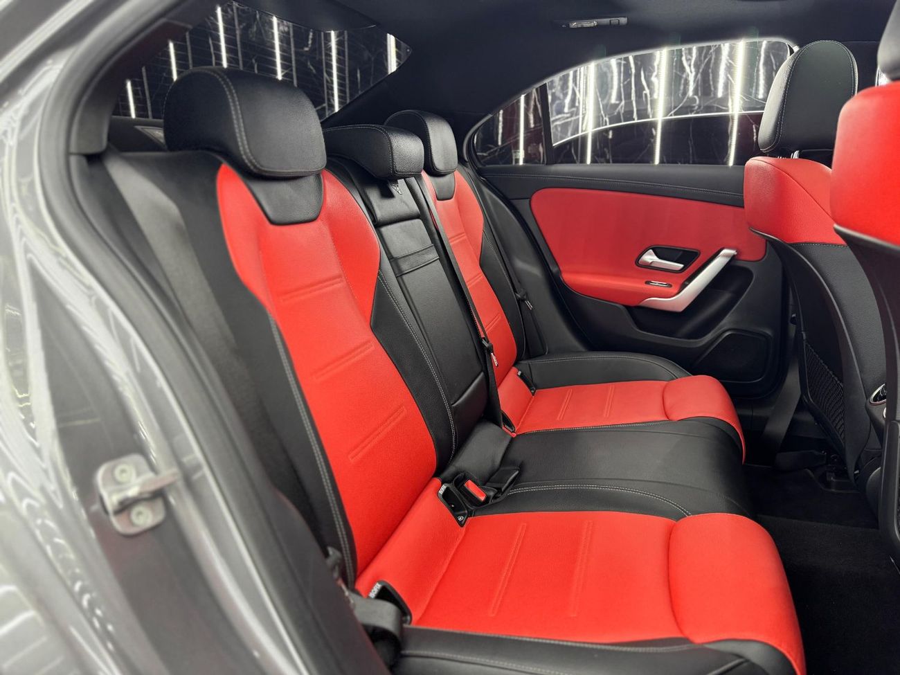 مرسيدس بنز A 200 AMG 2025 Mercedes Benz A200 AMG, Mercedes Warranty, Very Low Kms, Excellent Condition, GCC