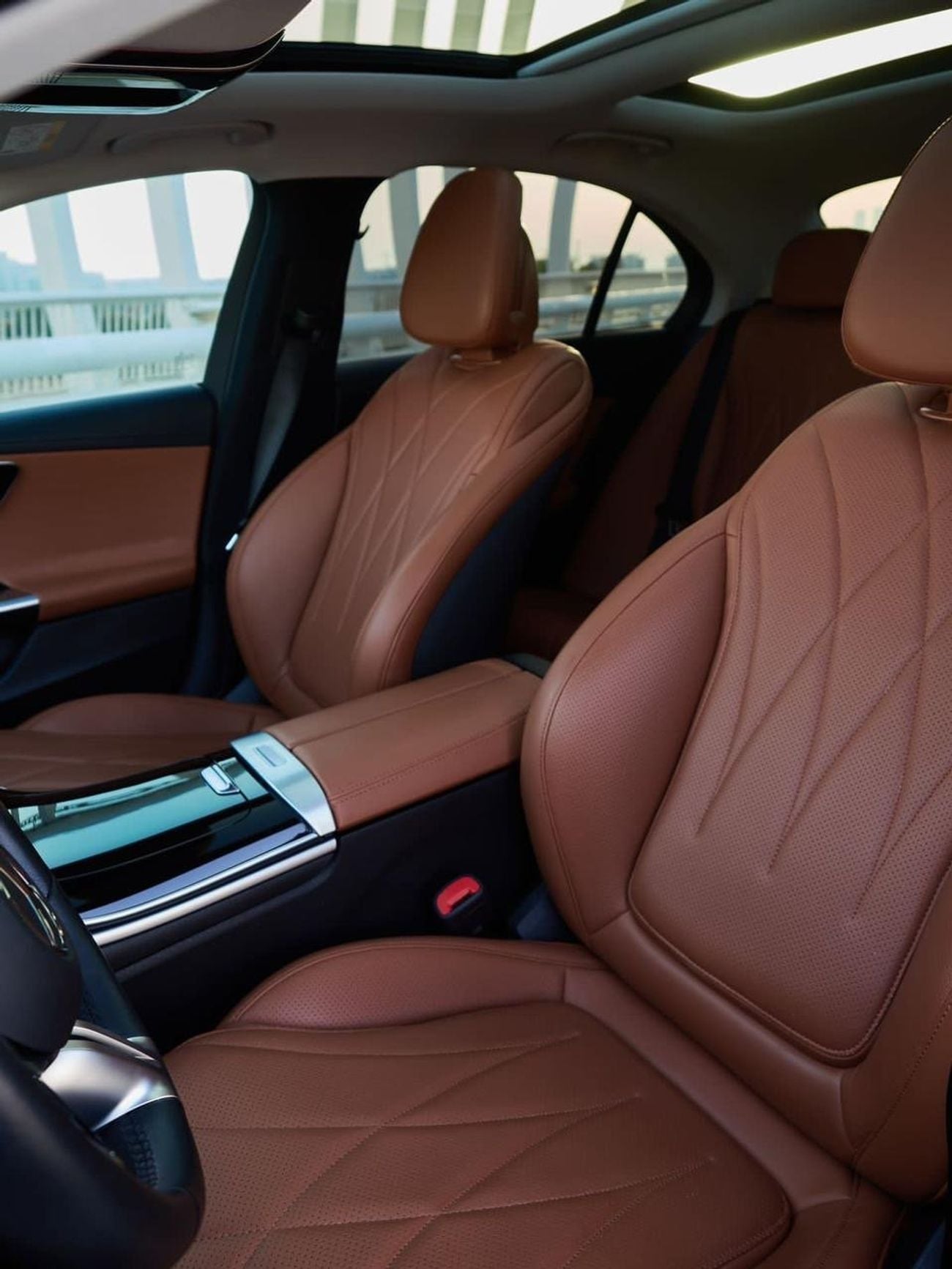 مرسيدس بنز C 200 Premium 2.0