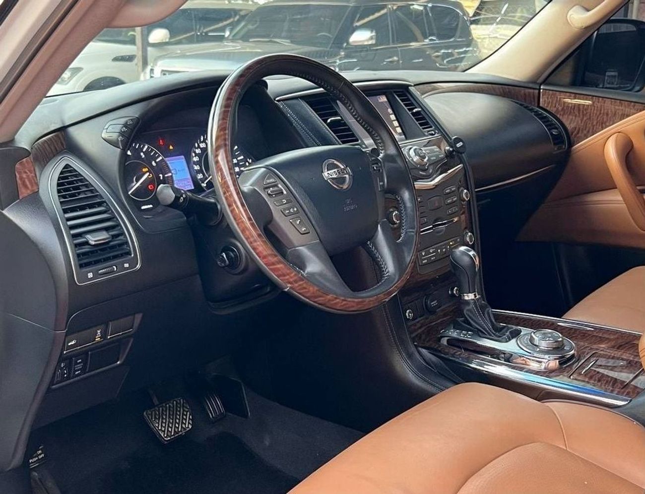 Nissan Patrol LE Titanium 5.6L