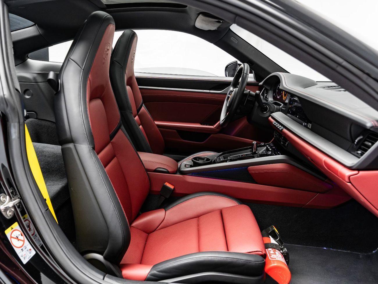 Porsche 911 Carrera 3.0L (444 HP) Coupe 2025 Porsche 911 Carrera, 3.0 TC F6 RWD, 388bhp, 8-Speed PDK