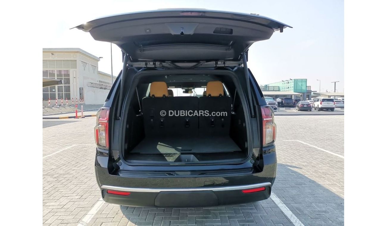 Chevrolet Suburban Chevrolet LT Suburban - 2023 - Black