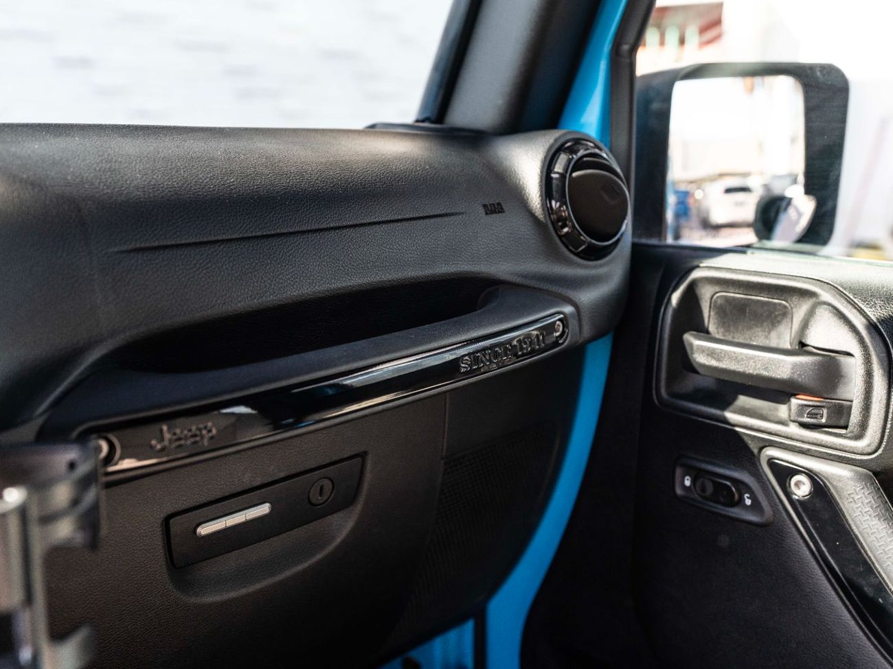 جيب رانجلر Unlimited Sport 3.6L A/T