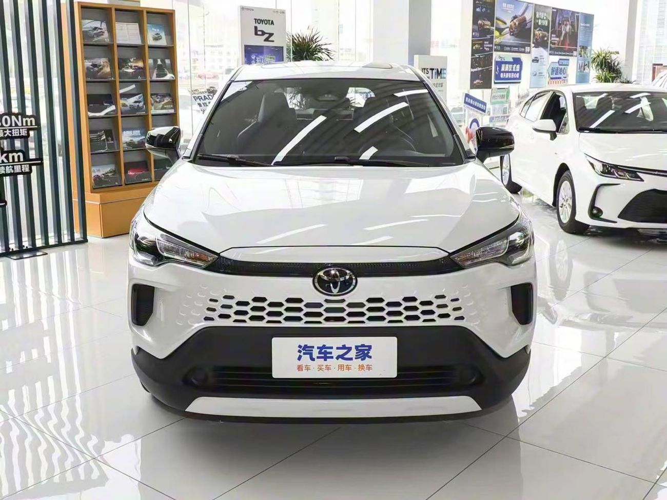 تويوتا كورولا كورولا كروز هايبرد