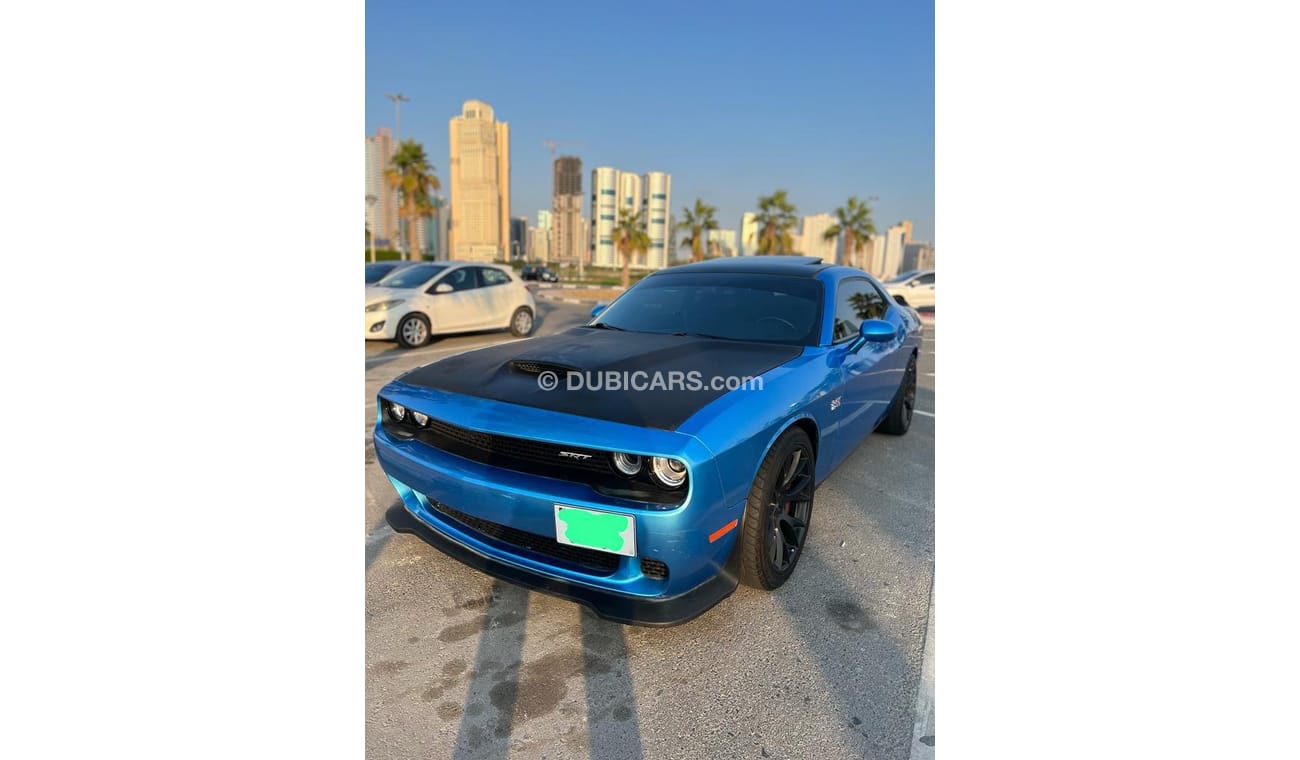 Dodge Challenger Dodge Challenger SRT-392 2018 Full Options (km/h)