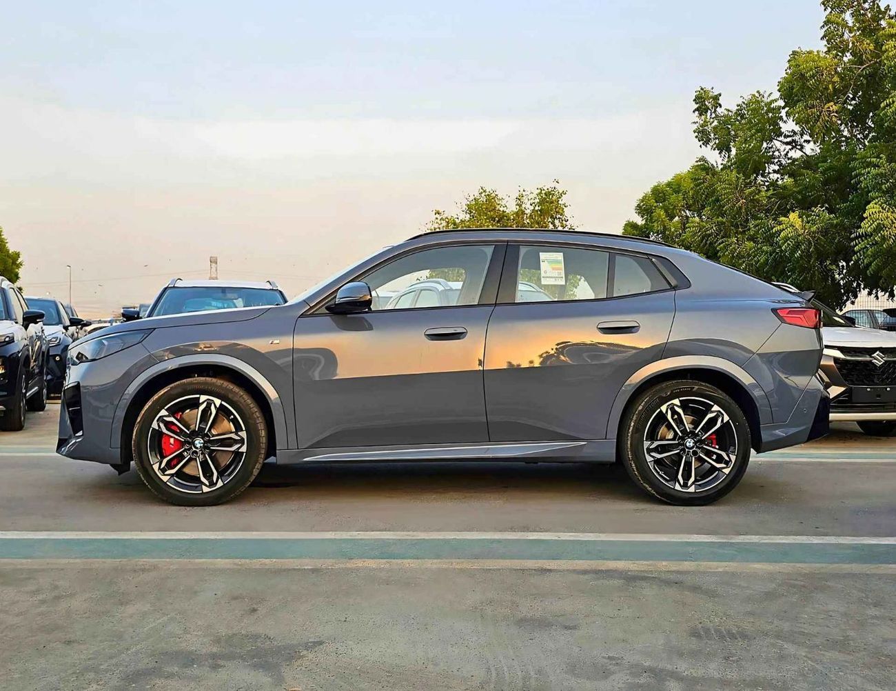 BMW X2 SDRIVE 18i / 1.5L V4 / HEADUP DISPLAY / 360* CAMERA / PANORAMIC ROOF (CODE # BMX2I)