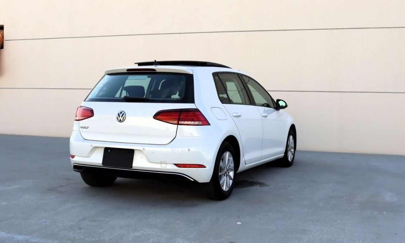 Volkswagen Golf Volkswagen Golf - 2018 - GCC - Accident-Free - 1.0L - 3(V) Excellent Condition Inside & out