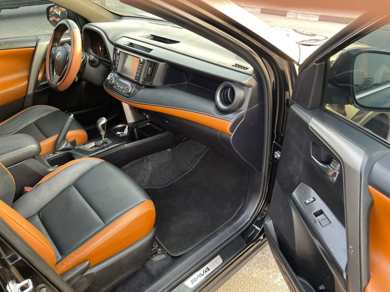 تويوتا راف ٤ 