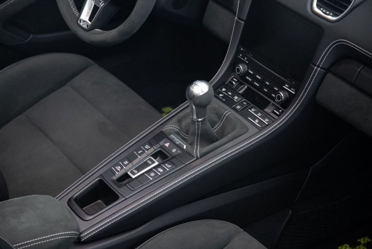 بورش 718 سبيدر WARRANTY AUG 2026