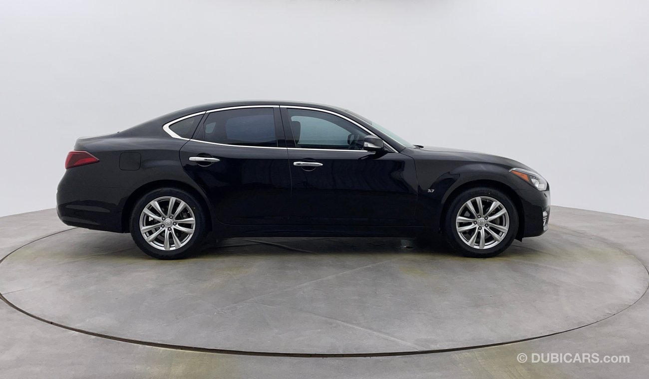 Infiniti Q70 LUXURY 3700