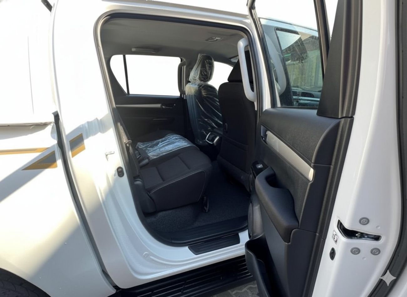 تويوتا هيلوكس Toyota Hilux 4*4 SR5 AT diesel 2025