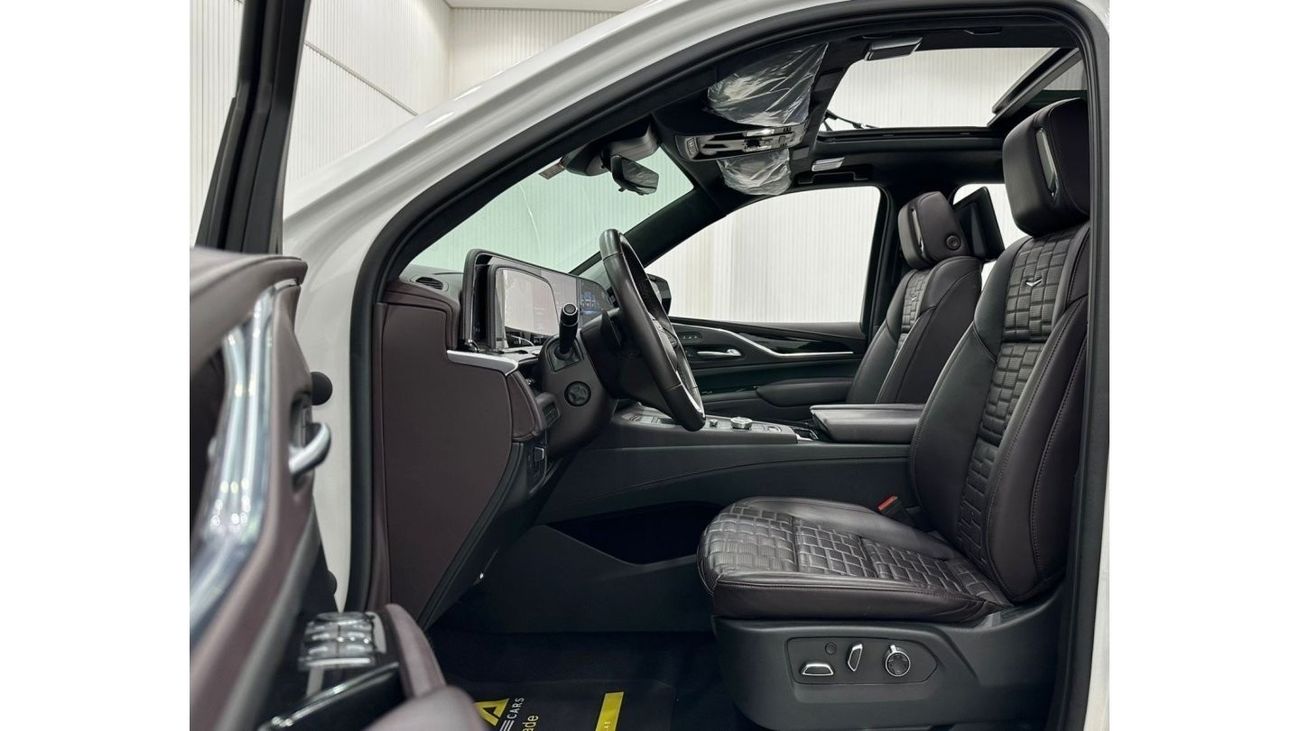 كاديلاك إسكالاد بلاتينوم بريميوم لاكجري 2022 Cadillac Escalade 600 Platinum, Feb 2028 Cadillac Warranty + Service Pa