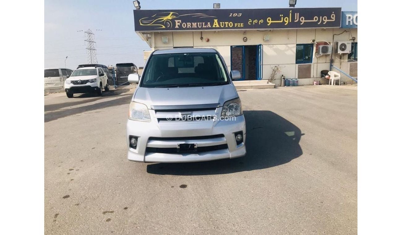 تويوتا نواه TOYOTA NOHA //// FULL OPTION //// 2004 //// GOOD CONDITION //// KILOMETERS LOW //// SPECIAL OFFER //