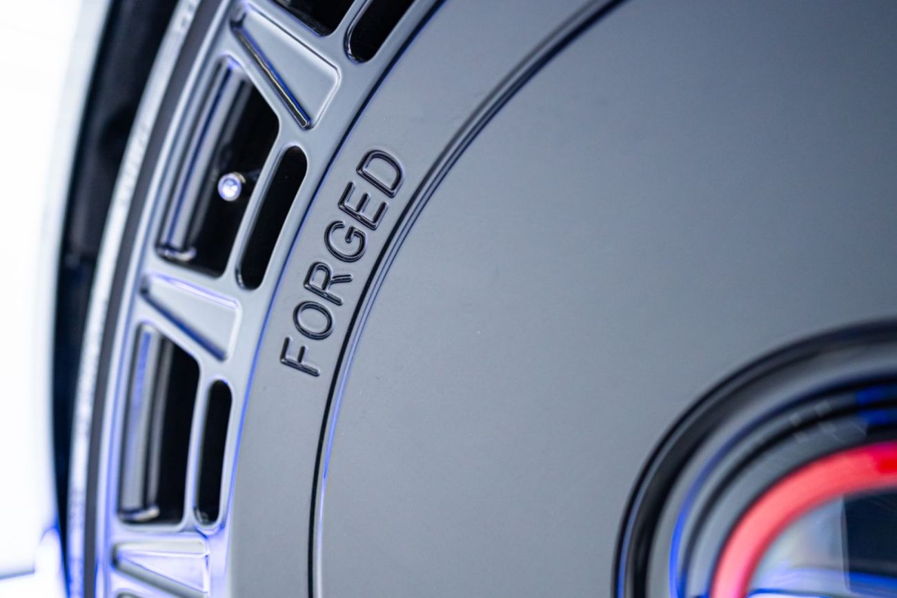 رولز رويس جوست Black Badge 6.6L