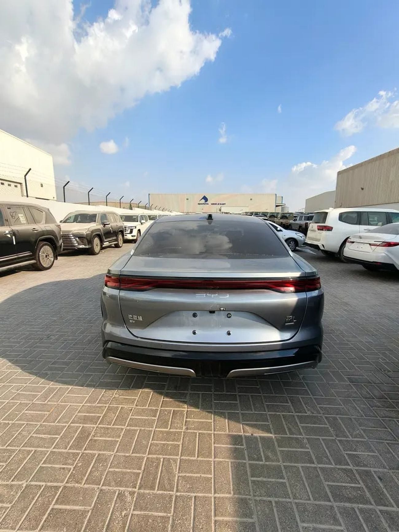 بي واي دي هان L EV 701KM Premium | Laser Radar | Luxury Electric Sedan