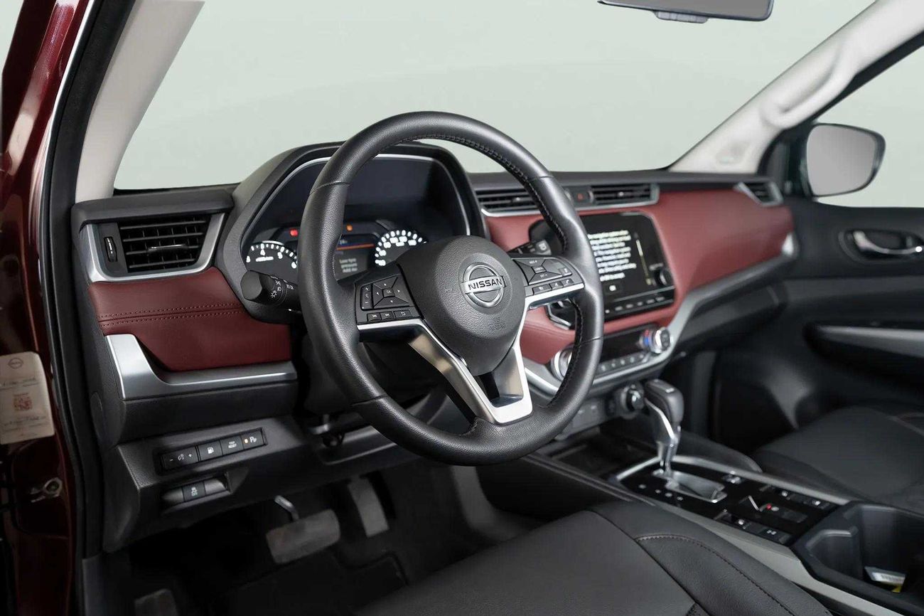 Nissan XTerra Platinum 2.5L 4WD PLATINUM 2.5