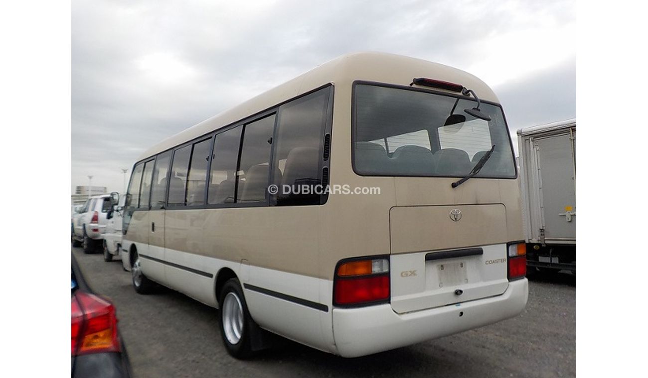 Toyota Coaster 2000