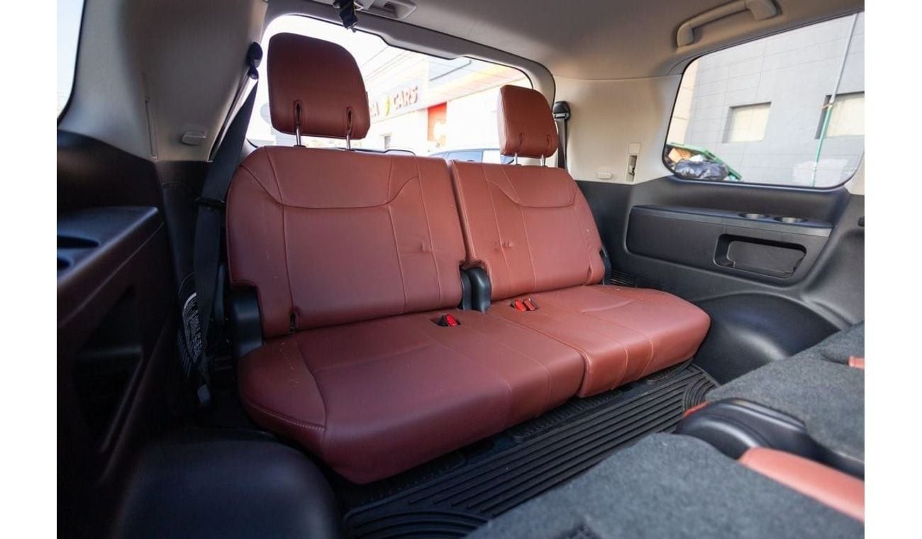 لكزس LX 570 Platinum 5.7L Lexus LX570 Platinum 2018 Canadian Spec under Warranty with Flexible Down-Payment.