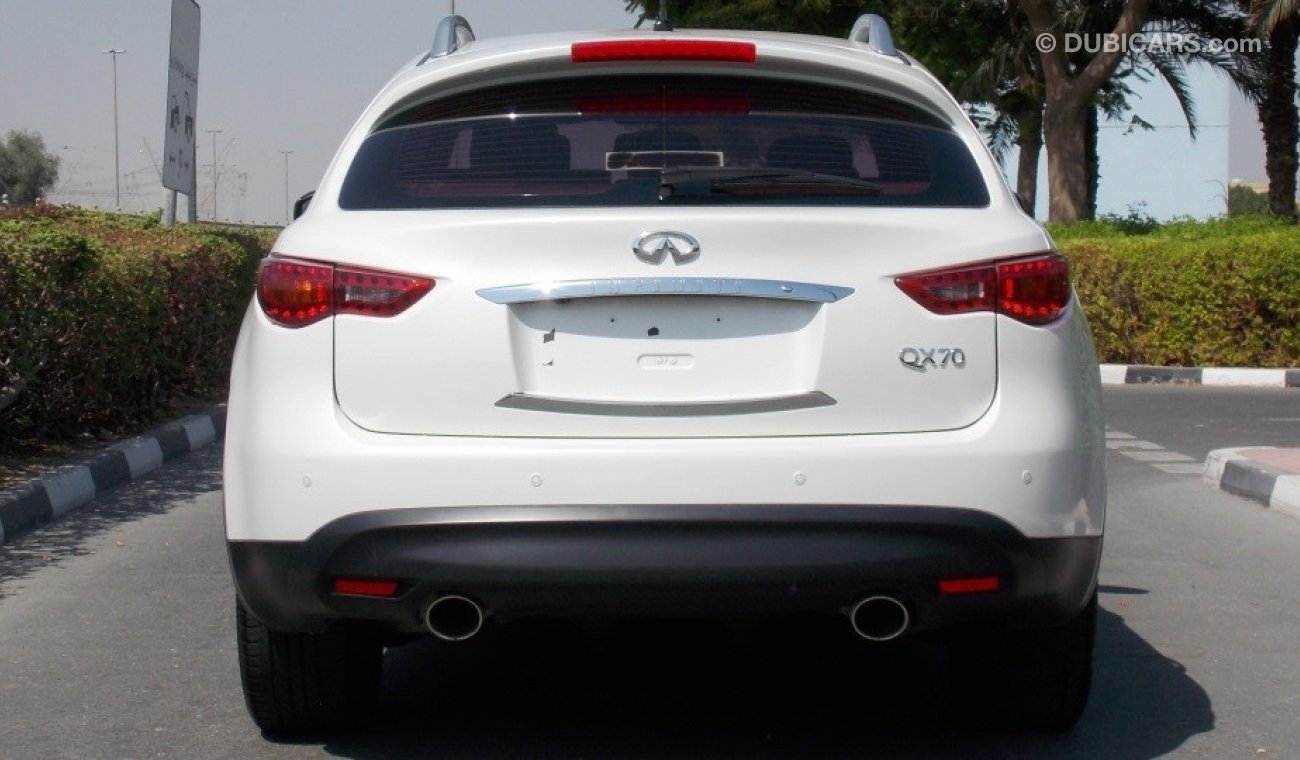 Infiniti QX70 Pre-Owned 2014  Perfect condition Under warranty and Service at The Dealer