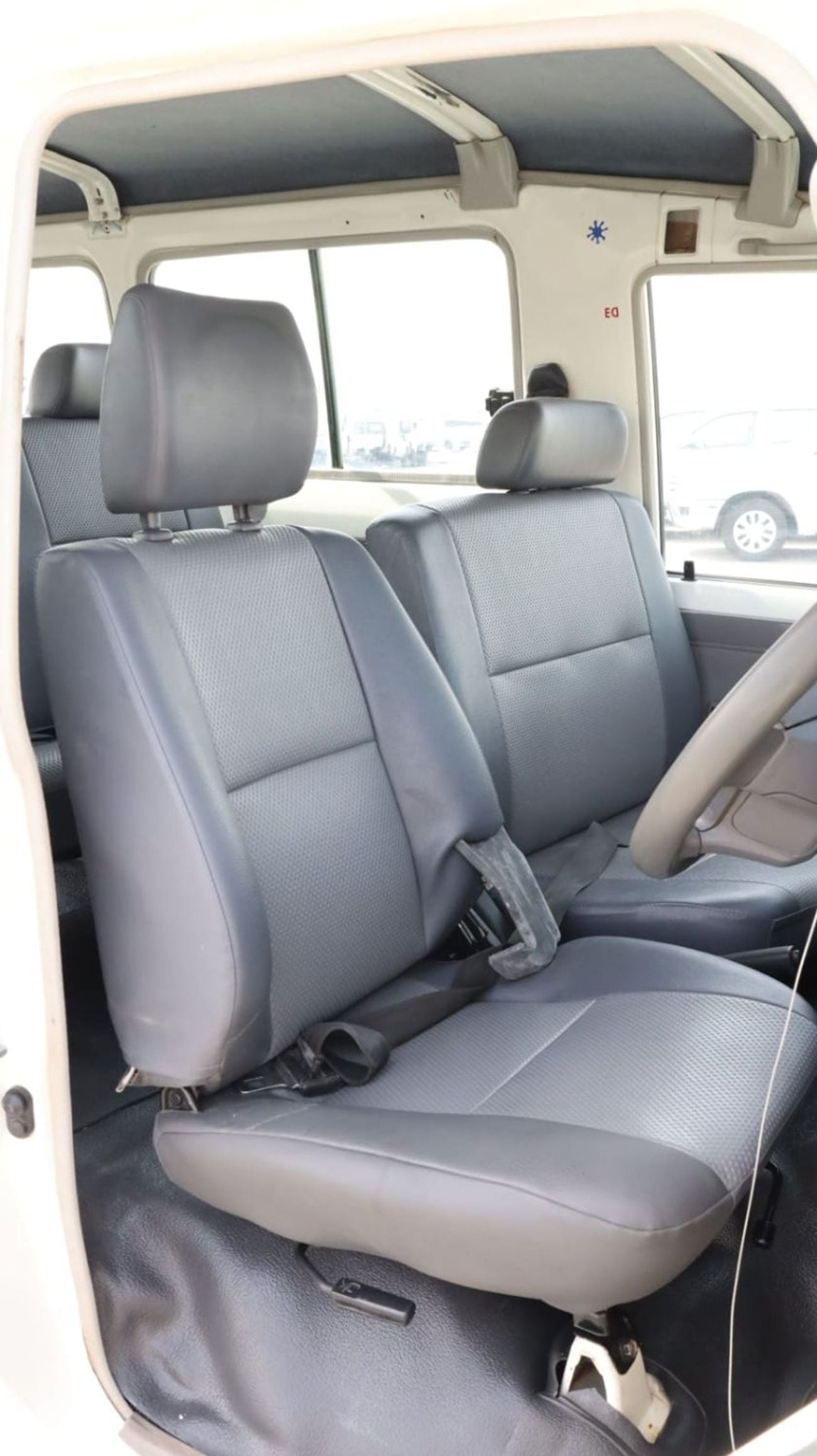 تويوتا لاند كروزر Toyota Landcruiser LC78.  2018 RHD diesel engine