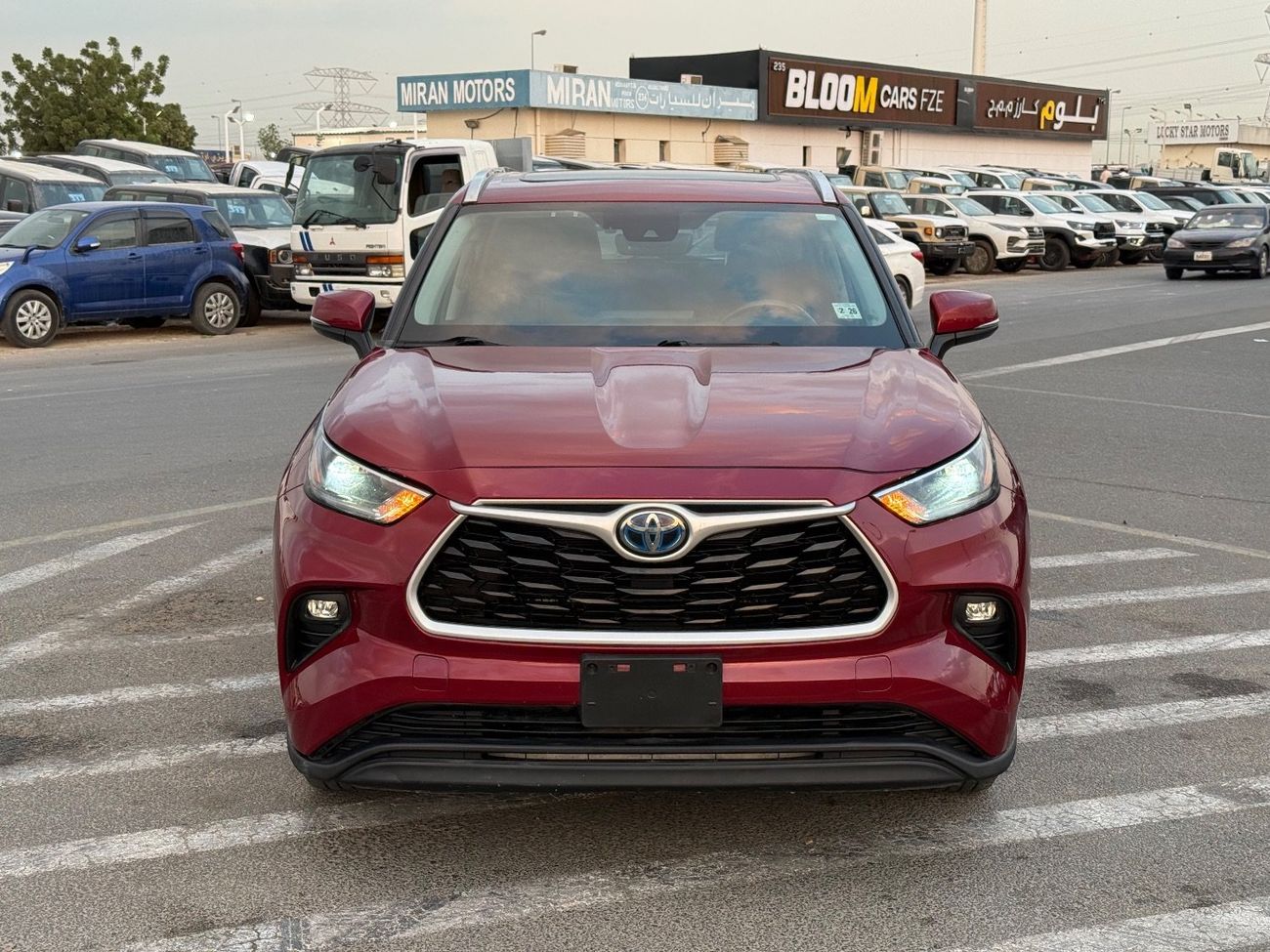 Toyota Highlander 2021 TOYOTA HIGHLANDER XLE HYBRID AWD FULL OPTIONS IMPORTED FROM USA