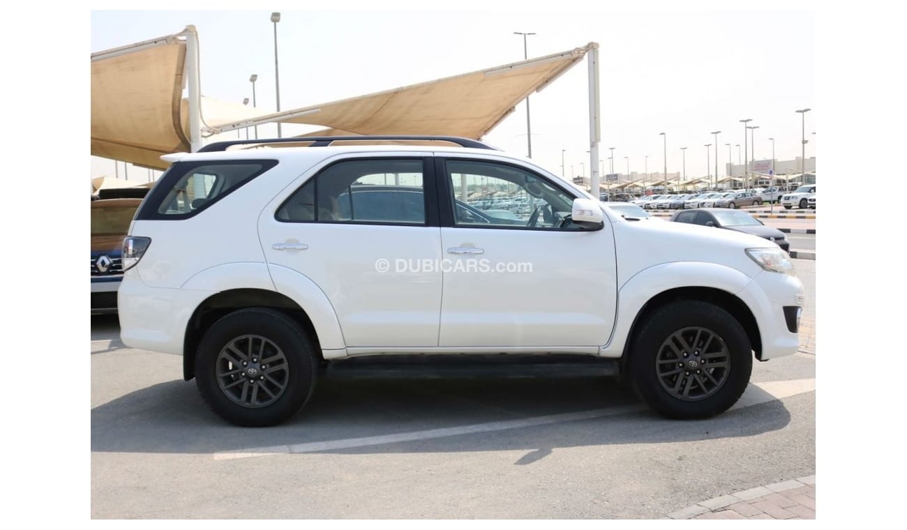 Toyota Fortuner 2015 | TOYOTA FORTUNER 4.0 V6 - GX.R - GCC SPECS EXCELLENT CONDITION
