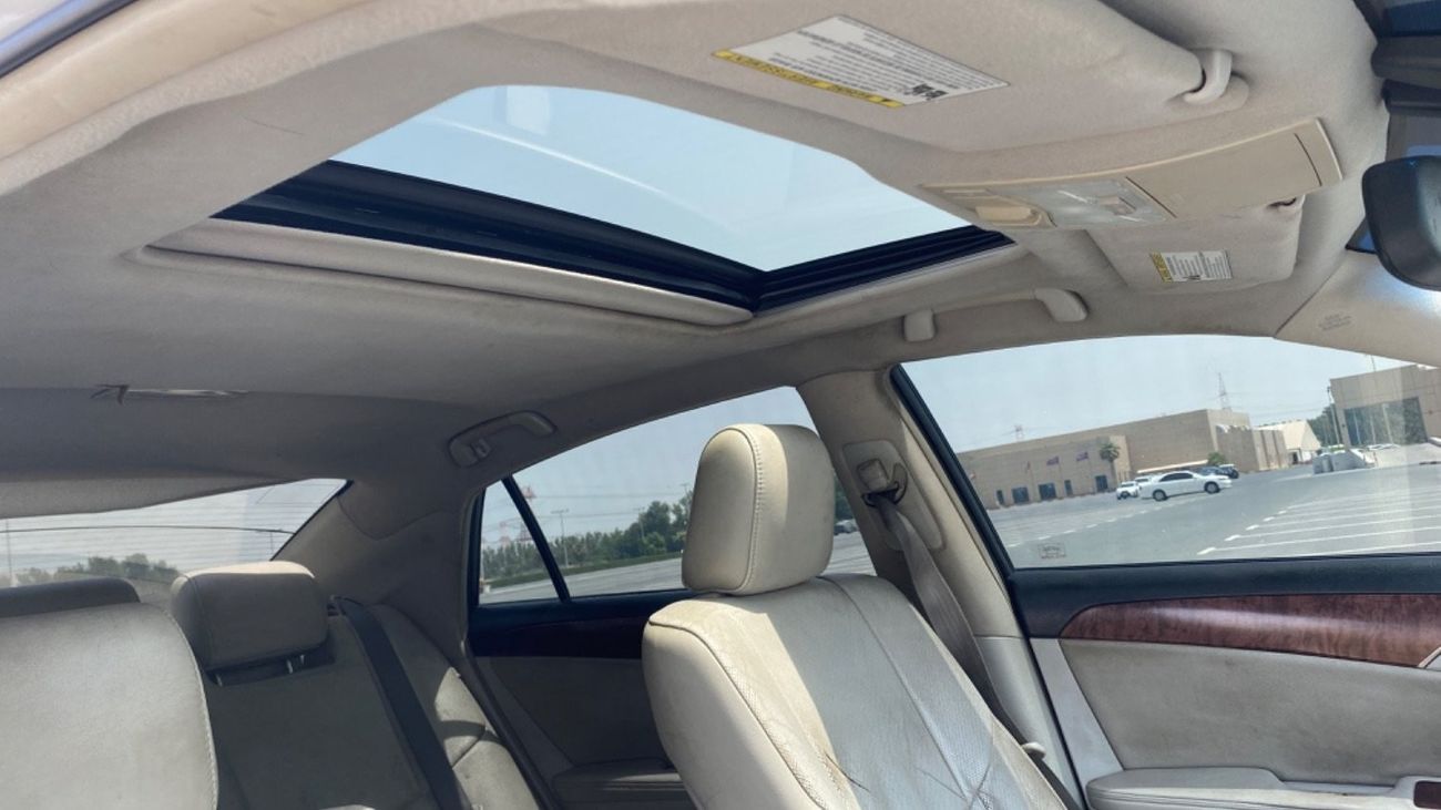 تويوتا افالون Full option