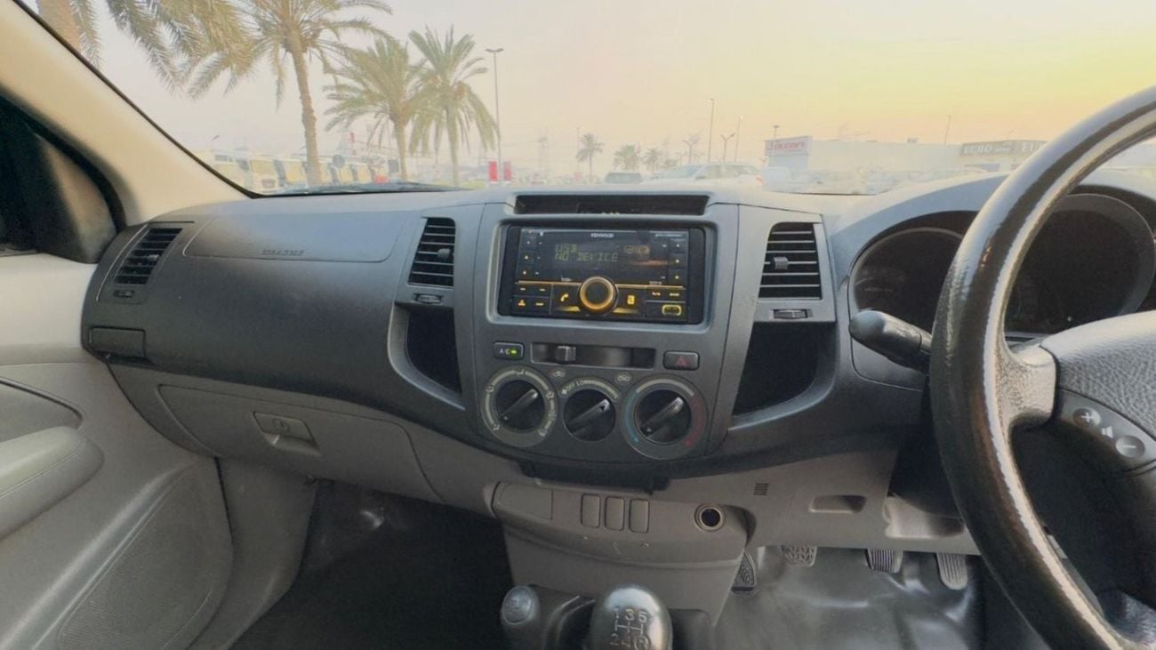 تويوتا هيلوكس -