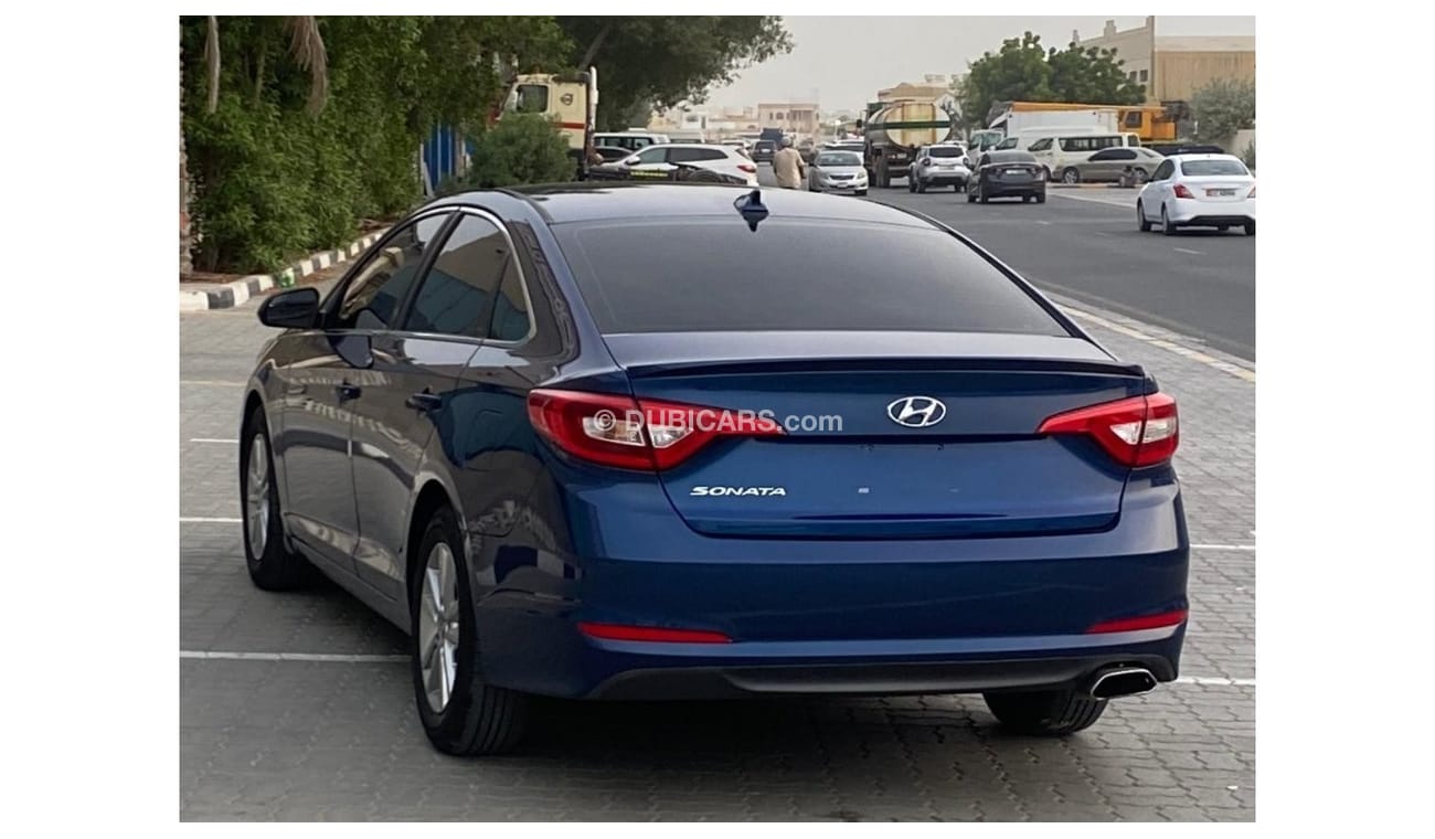 Hyundai Sonata SE Hyundai sonata 2016 Mileage 142.000 miles  Price 30.000 dirhams  4Cylinder,  Very clean inside an
