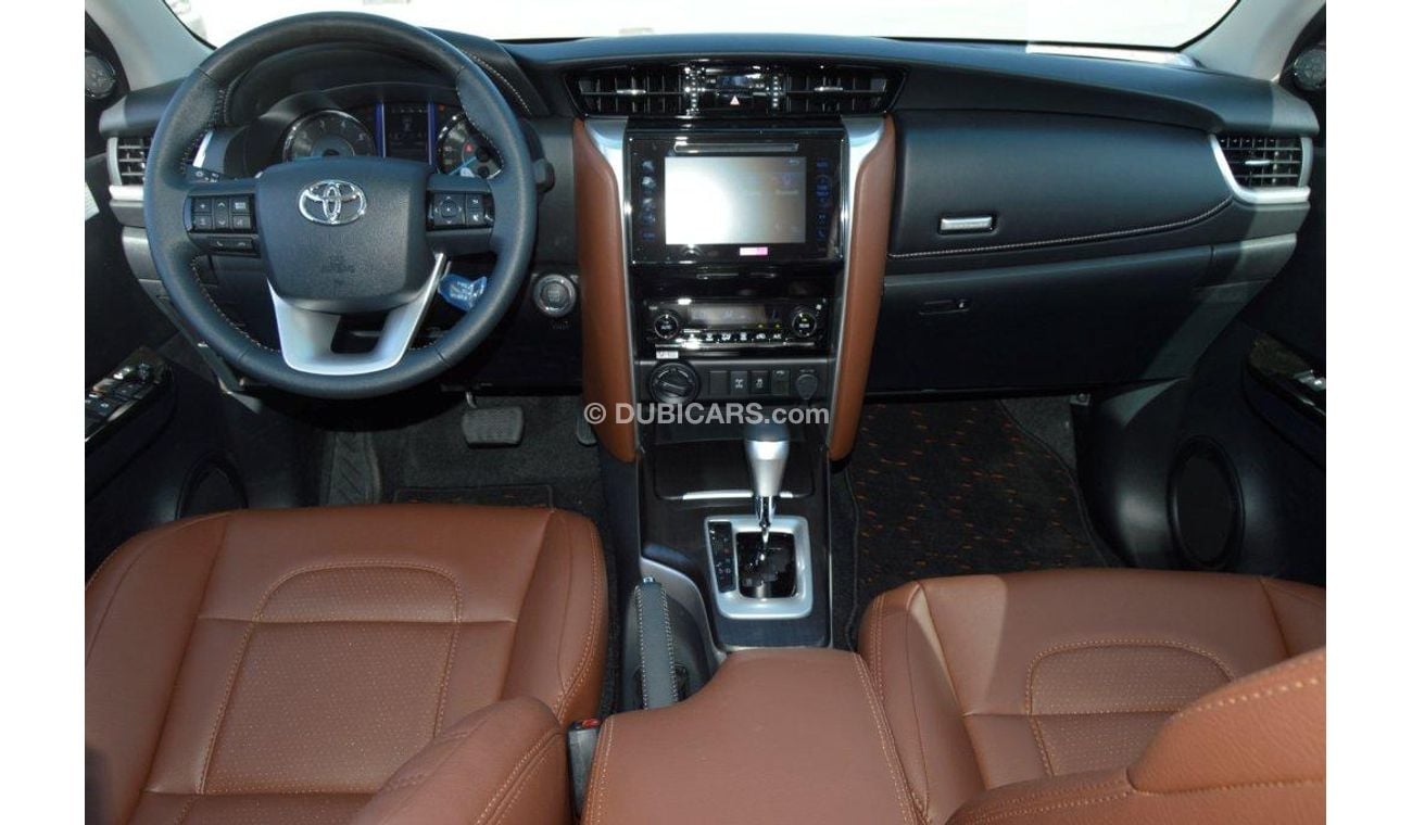 تويوتا فورتونر SR5 Luxury 2.4L Automatic