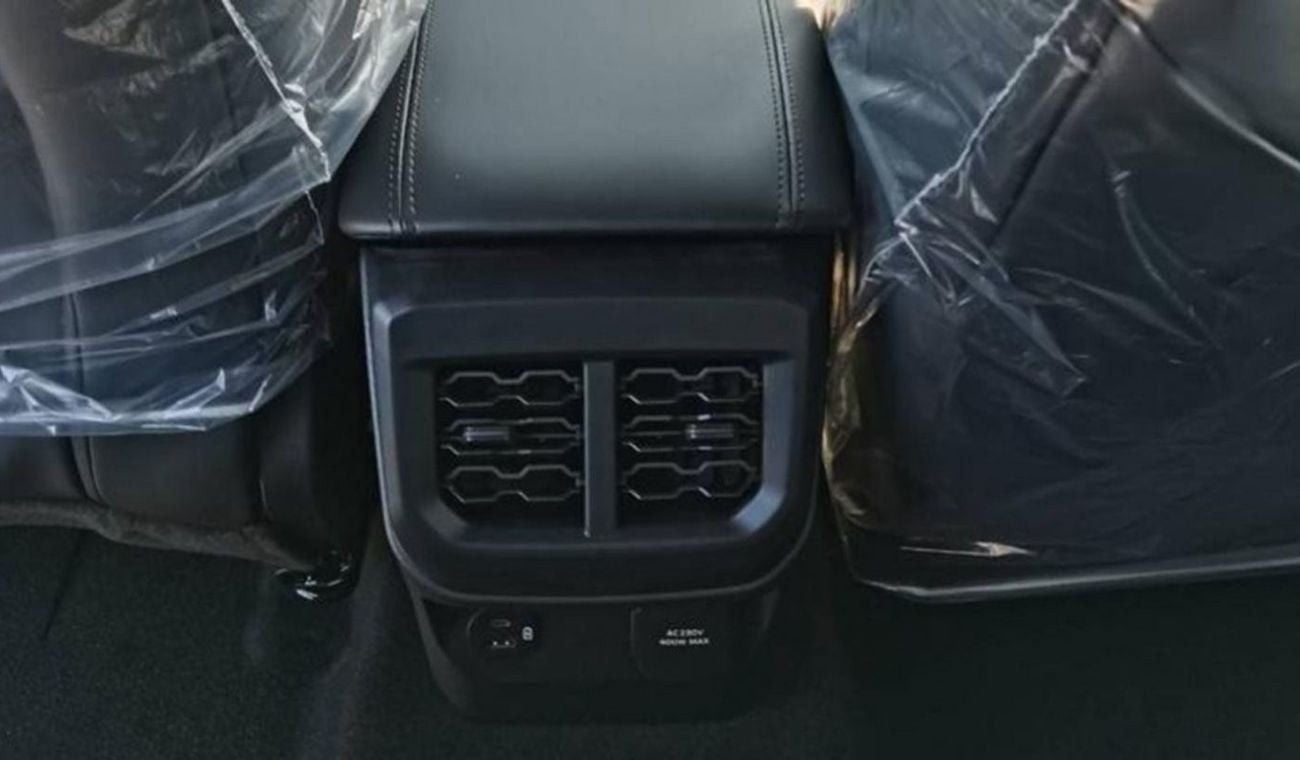 فورد رينجر رابتور AT MY2025 – BLACK