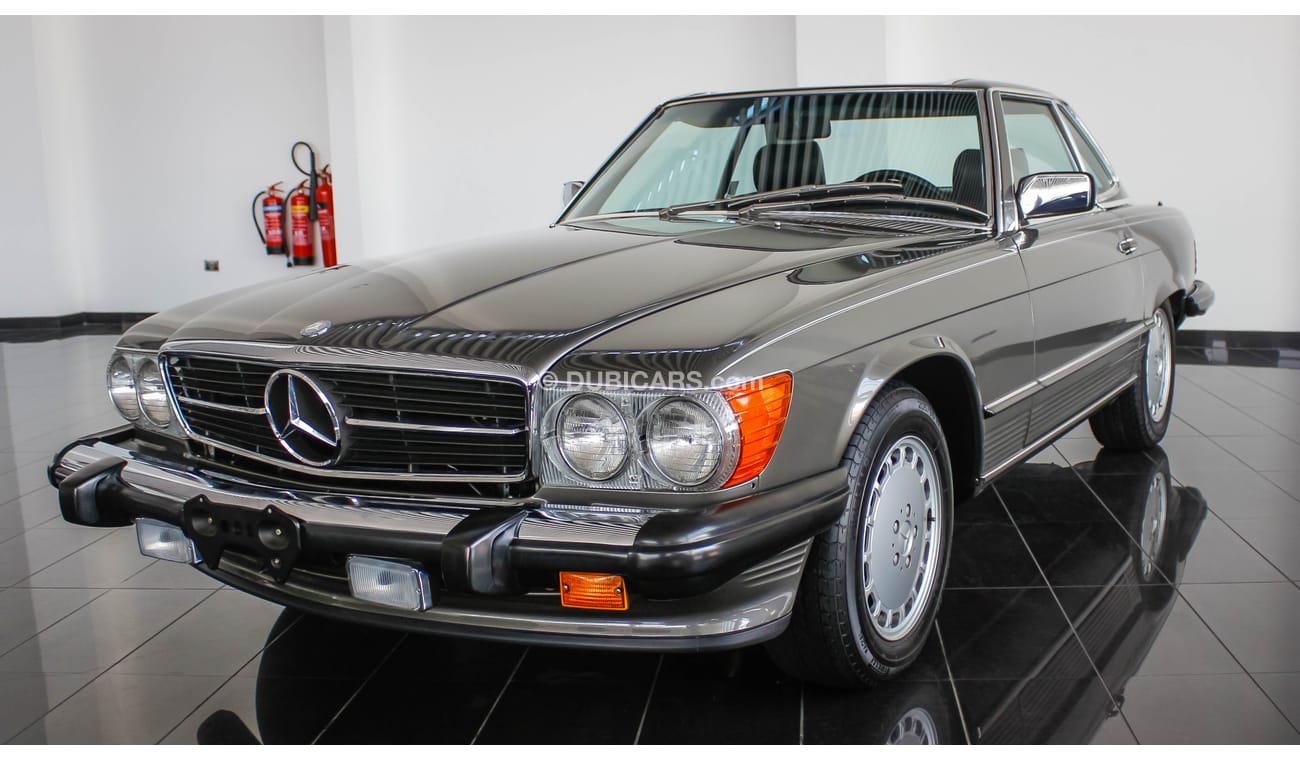 Mercedes-Benz 560 SL