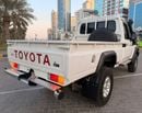 تويوتا لاند كروزر بيك آب diesel 4.5 liter ,right hand drive ,2024 shape ,year model 2017 ,only for export available